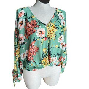 Umgee Size Large Colorful Floral Print Twist Front Top Shirt Crop Batwing Sleeve